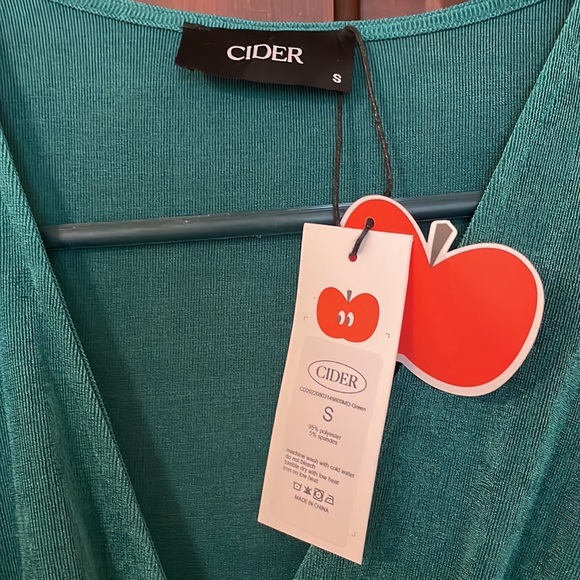 Cider emerald green split Midi dress brand new - Picture 5 of 6